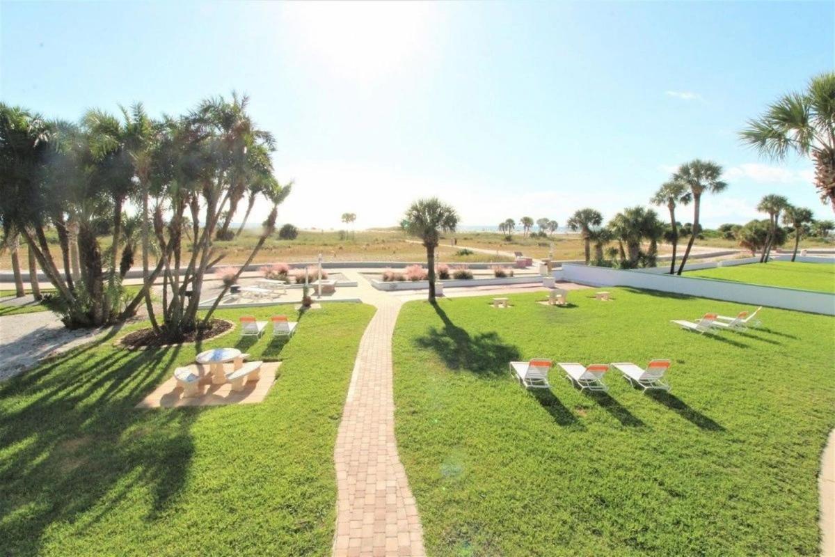 Tropic Terrace #16 - Beachfront Rental Apts St. Pete Beach Εξωτερικό φωτογραφία